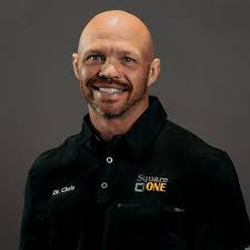 Kim Heslin's Instagram, Twitter & Facebook