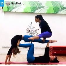 So Creative Repost Lisettekrol Triple Acro Figures With Leanne And Sinead Love Playing Leannecummins45 Acro Acro Yoga Poses Partner Yoga Acro Yoga