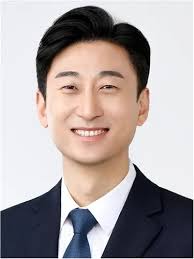 Seo Tae-kyung (politician)