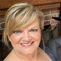 Lori Mccormack's Instagram, Twitter & Facebook