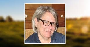 Doris Lund's Instagram, Twitter & Facebook