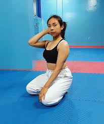 傷跡 ✨ "Cuando el camino te parezca oscuro, recuerda que tú eres la luz" En  este año, mi cuerpo ha tenido muchos cambios... A veces me gustaba, a veces  no... Pero entendí