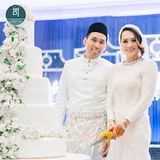 Korang mesti ingat lagi tagline kak ton ini yang dulunya selalu keluar di kaca televisyen. Anak Kak Ton Kahwin Jutawan Mlm Kerana Cinta Bukannya Harta Utaranews