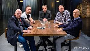 Jenke von wilmsdorff heute selbst seine familie war geschockt! Jenke Von Wilmsdorff Uber 70 Jahre Knast An Einem Tisch