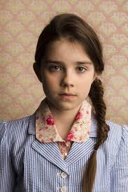 Born as sterling anna jerins, her mother alana jerins is also an actress while her father edgar jerins is an artist. Pin By Marjorie Hurdle On Fledgling Stars Sterling Jerins Celebs Glamour