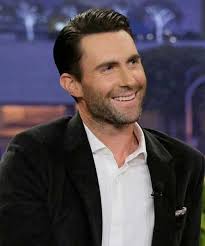 As you can see that the color of adam levine hair is mix with black & white and blonde. Adam Levine Slicked Back Hair Get The Look Globalfashionnews Com Adam Levine Hair Adam Levine Mens Hairstyles