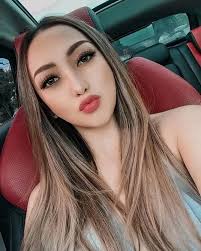 8 Potret Regina Saschia, Istri Roy Jordi 'Suliwa' yang Hot Banget