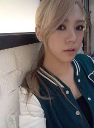 After School S Lizzy Shares A Beautiful Selca Lizzy After School Kpop Girls After School
