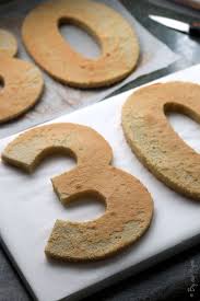 Number Cake Biscuit Joconde Et Creme Diplomate Recette Gateau En Chiffre Gateaux Aux Numeros Recette