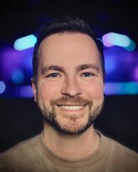 Leadership — Essential|Church