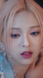 Blackpinkアメリカで活躍するためにリサ