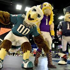 Asics armani jeans baldinini calvin klein jeans columbia dc shoes ecco gap geox helly hansen. Which Nfl Team Mascot Would Be The Best At Actual Football Sbnation Com
