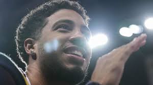 Pacers Star Tyrese Haliburton, Fever Rookie Caitlin Clark Form Bond in  Indianapolis