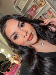 Hello Bellas with the permission of the administrator My name is Helen  Mendez, I am 23 years old, I am a professional makeup artist and image  consultant; I started in this world