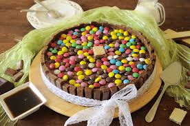 Torta Kit Kat E Smarties Bimby Tm31 Tm5 Ricetta Torte Di Compleanno Per Bambini Bimby Torta Kit Kat
