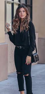 Fall Outfits Women S Black Dress Shirt And Distressed Jeans Stylish Fall Outfits All Black Outfit Black Shirt Dress