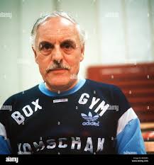 Aus dem weg Banque de photographies et d'images à haute résolution