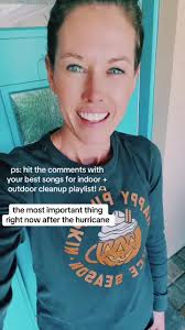 How to Work Huricane Cleanup