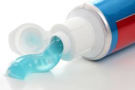 Jerawat tidak hanya bisa muncul di wajah akan tetapi juga bisa hinggap di punggung dan area kulit lainnya. 11 Petua Hilangkan Jerawat Yang Berkesan Mesti Cuba