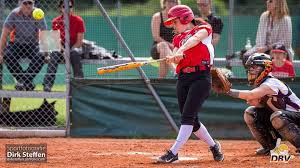 Hub sports boston is the premier slow pitch softball league, playing on over 30 field locations within a 20 mile radius of boston. Ein Dutzend Randsportarten In Munchen Die Du Noch Nicht Kennst Heute Softball Munchner Sportjugend