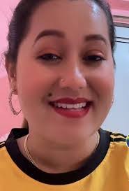 Pamela Dsouza's Instagram, Twitter & Facebook