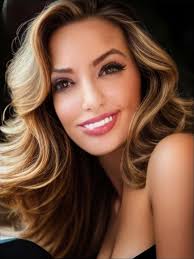 Good morning from the beautiful white tigress named Aurora.