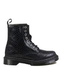 Rangers football club is a scottish professional football club based in the govan district of glasgow which plays in the scottish premiership. Rangers En Pthn Dr Martens 1460 Hi Shine Snk Basalt