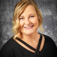 Michelle Schiff's Instagram, Twitter & Facebook