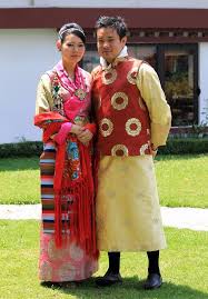 It is derived from indonesian culture and indonesian traditional textile traditions. 29 States Of India And Their Dresses Which Are Simply Stunning Innfinity