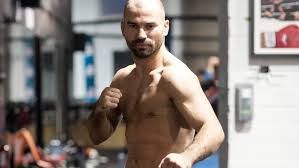 На перемогу берінчика пропонується коефіцієнт 1,60. Artem Lobov Bolshoe Intervyu Pro Boi Na Golyh Kulakah Pop Mma Berinchik Tuhugov Sport Ekspress