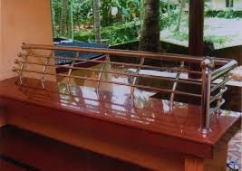 Pin By Sonu Dayal On Handrail Charupadi House Front Wall Design House Furniture Design Kerala Houses