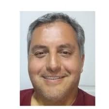 Recuerda: 💡 No importa, ni el día ni la hora para seguir esforzándote.  ¡Nunca te rindas! 🙏🏻 Te aseguro que si confías en ti, todo será posible.  ¡Tú PUEDES!👏🏻 ¡Un abrazo! 🙋🏻‍♂️