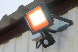 led strahler mit bewegungsmelder test bzw vergleich 2021 auf gartentipps com