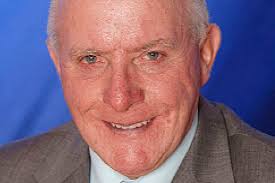 Ex-mayor Calvert who carried Union flag at US St Patrick's parade passes  away