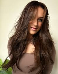 No one can tell me she wasn't meant to be a brunette.. no one 🔥👌🏻 A  little bit of this and a lil bit of that and BAM 💥 Stylist talk: we