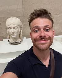 been locked and loaded this “rock-tober” -the true girlies will get it  🤘🏻🏊🏻‍♂️