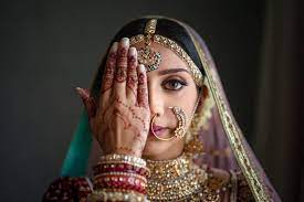 And one of the most difficult things to control, as wedding photographers, is the lighting. Photographing An Indian Wedding With The Canon Eos R Canon Europe