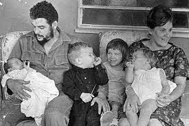 The portrayal of monsters like che guevara as heroes and the founding fathers as racists are just a few of the horrors being done. Che Familie Jpg Amerika21