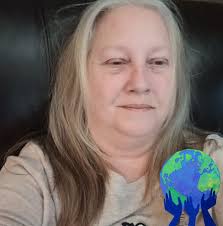 If it helps anyone who's trying to decide, here's a picture of the Ninja  300 and 400 side by side. Not much difference in physical size