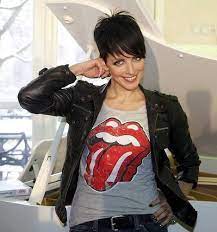 Nena Photo Nena Chic Short Hair Haircut And Color Short Hair Styles