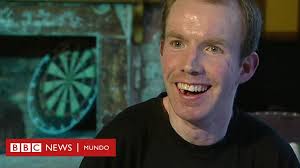 Lee Ridley, el hombre sin voz que ganó el concurso de talento de televisión  "Got Talent" de Reino Unido