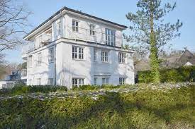 Den ort erkundet man zu fuß oder mit den bergziegen. 2 Zimmer Wohnung Zu Vermieten Marienhohe 9 22587 Hamburg Blankenese Hamburg Mapio Net