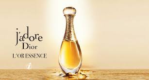 الكلاسيكية jadore هو عطر الأنوثة الحقيقية. Dior J Adore L Or Essence De Parfum 2017