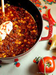 Chilli con carne is a main course originated in northern mexico. Chili Con Carne Nach Jamie Oliver Stilettos Sprouts