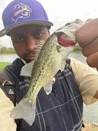 Ten pound 25inch largemouth, I'm prepared to argue. 🧐🎣