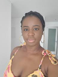 Liveci #People '' Ne jamais avoir peur de recommencer tout a zéro. Les plus  grandes réussites ont connu plusieurs échecs. '' Charlotte Dipanda officiel