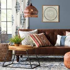 pin von lois auf wohnung braune couch wohnzimmer ideen wohnzimmer braun boho wohnzimmer