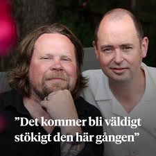 En person fick föras till sjukhus efter en kollision mellan en moped och en  bil i Sävsjö på torsdagen.