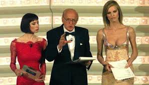 Figlia d'arte (del regista paolo e dell'attrice e doppiatrice grazia gabrielli). Eva Herzigova Ha Fermato Il Tempo Com E Oggi Eta Altezza Peso Marito E Figli Donnaweb Net