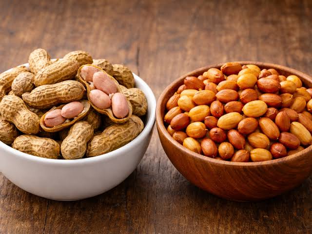 Đậu phộng luộc hay rang: cách chế biến nào tốt cho sức khỏe hơn?